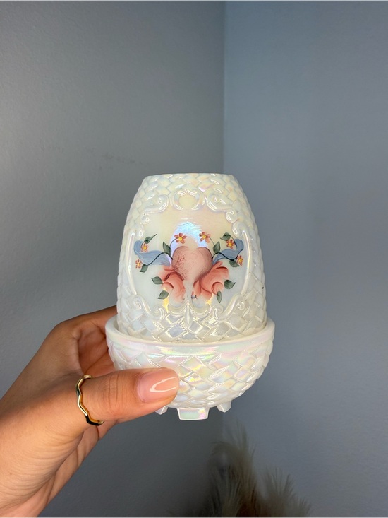 Fenton Other - Fenton Iridescent White Floral Fairy Lamp